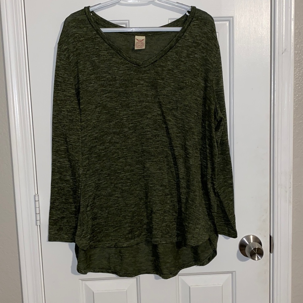 Long sleeve shirt